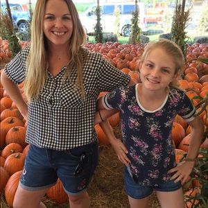 Meet your Posher, Casey